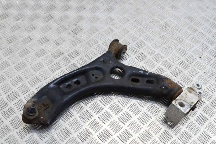 Braț inferior st&acirc;nga față VW PASSAT B7 362 2012 13535886