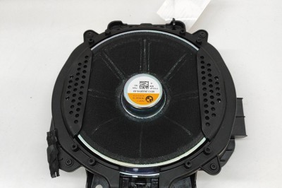 Subwoofer podea st&amp;acirc;nga BMW X7 G07 2023 OEM: 2622516 | 31091043 foto