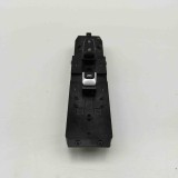 Buton geam ușă st&acirc;nga față KIA OPTIMA Sportswagon 2019 OEM: 93575-D4BE0,93575-D4BE0-BYF 31559193