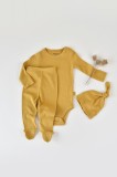 Set 3 piese: body cu maneca lunga, pantaloni lungi cu botosei si caciulita din bumbac organic si modal - Sofran, BabyCosy (Marim