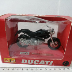 bnk jc Maisto Ducati 1/18 - in cutie