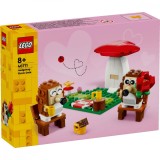 LEGO&reg; Iconic - Picnicul romantic al aricilor (40711), LEGO&reg;