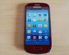 Smartphone Samsung Galaxy S3 Mini (GT-I8190) foto