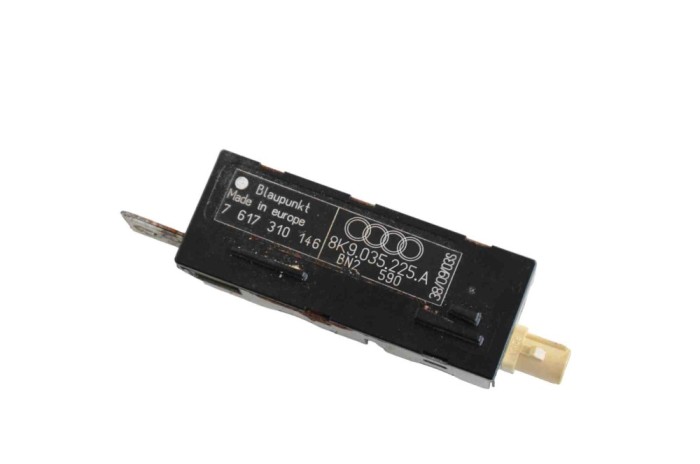 Amplificator de antena AUDI A4 Avant 8K5, B8 2009 OEM: 8K9035225A