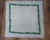 DD - Batic, naframa de par, veche traditionala din Maramures, cu flori albastre, 63x65cm, de fibre naturale/lana