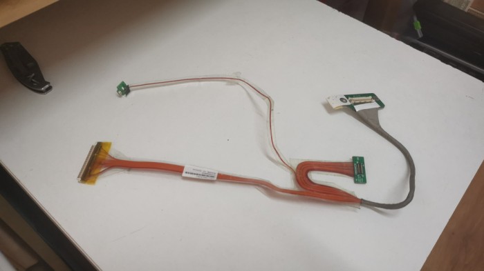 Cablu Display Laptop Think Pad R40