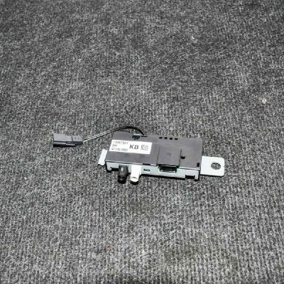 Amplificator de antena OPEL ASTRA J 2012 OEM: 13367021 2501675 foto
