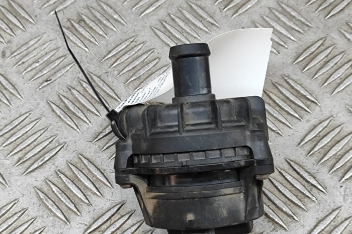 VW ID.4 E21 2022 OEM: 1EA965567D SKU: 24841672