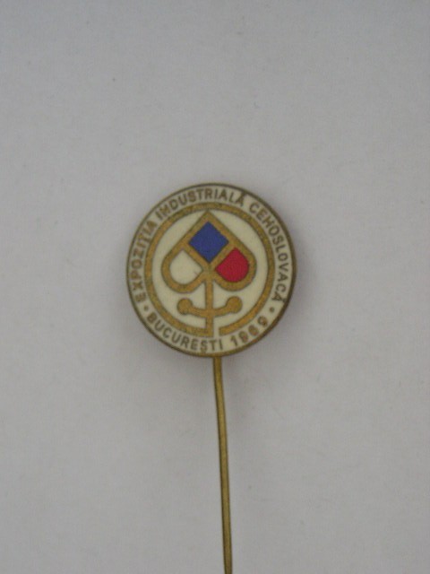 QW9 K 71- Insigna tematica expozitii - Bucuresti - expozitia cehoslovaca - 1969