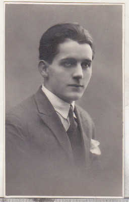 bnk foto Portret de barbat - Foto Royal Bucuresti - anii `30 foto
