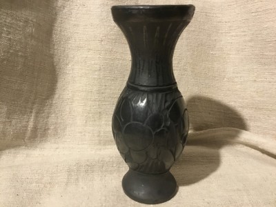 Vintage / Design - Vaza neagra din ceramica model deosebit cu flori ! foto