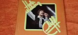 disc vinil impecabil Cliff Richard &ndash; Help It Along Cliff Richard - Help It Along