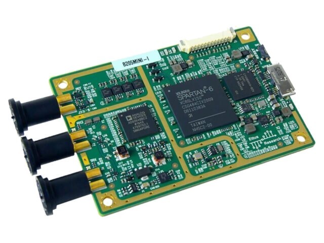 Kit de dezvoltare Xilinx AD9364 cu cablu USB - DIGILENT