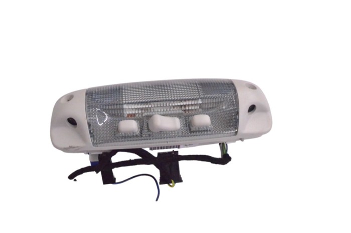 Iluminare interioară FORD ECOSPORT 2022 OEM: GN15-15K609-BC 17211264