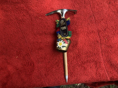 Piolet miniatural, alpenstock austriac cu clopotel si floare de colt foto