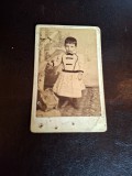 Fotografie tip CDV - Copil in costum , alb negru