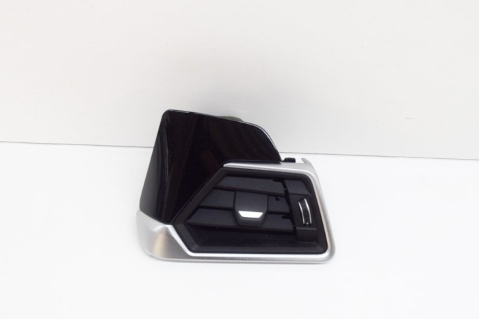 Gura de ventilație planșa de bord BMW 3 G20, G28 2021 OEM: 6848619 14683998