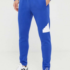 adidas pantaloni de trening cu imprimeu IR9178