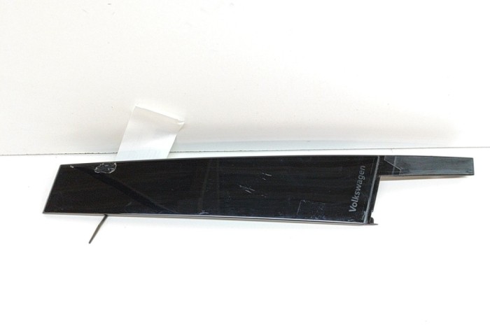 Ornament vertical ușă dreapta față VW T-ROC A11 2023 OEM: 2GA837902D 25608410