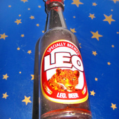 B984-Desfacator Bere vintage sticla mica maro Leo Beer decor Germania.