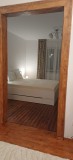 Vă invit să descoperiți un apartament cu 2 camere, complet renovat, &icirc;ntr-o locație de poveste: strada Crișan, &icirc;n centrul Brașovului.