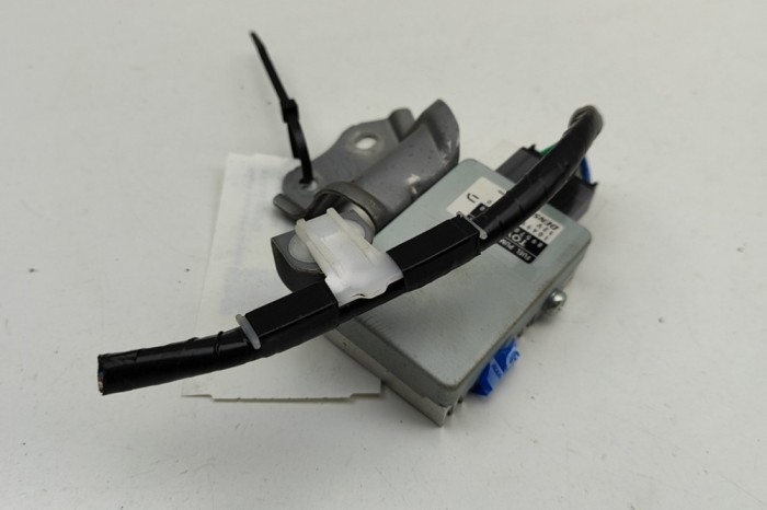 Unitate de control pompa de combustibil LEXUS IS III _E3_ 2018 OEM: 89570-53030,8957053030 31058132