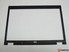 Rama capac LCD HP Compaq 8510 452215-001 foto