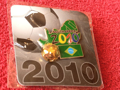 Insigna BRAZILIA - fotbal - FIFA World Cup Africa de Sud 2010 foto