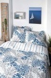 Cumpara ieftin Cuvertura Matlasata Quiberon 260x240Cm, 2 Fete De Perna 65x65cm, Culoare Gri/Albastru, 100% Poliester