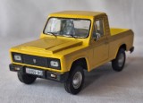 ARO 242 - masinuta - jucarie din metal si plastic - numere de inmatriculare Arges
