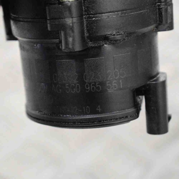 Pompa de apa auxiliara VW GOLF VII 5G1, BQ1, BE1, BE2 2012 OEM: 5G0965561 1931213