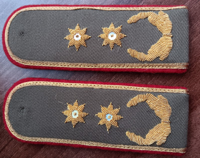 C3 - Grade militare - post 89 - general doua stele - uscat foto