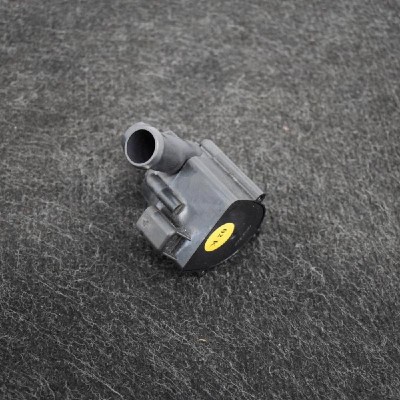 Pompa de apa auxiliara AUDI A5 8T3 2010 OEM: 06H121601G 2636188 foto