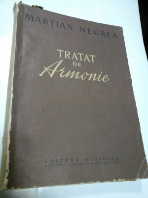 TRATAT DE ARMONIE - MARTIAN NEGREA foto