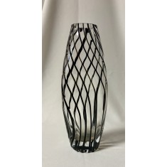 Vază Artistică Crate &amp; Barrel Model &bdquo;Black Tie&rdquo; (28.5 cm) &ndash; Sticlă Masivă cu Filamente Negre (cca. 1990&ndash;2000)