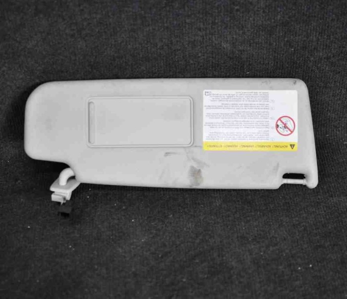 Parasolar dreapta VW PASSAT Variant B7 365 2012 OEM: 1K0857552 1858144