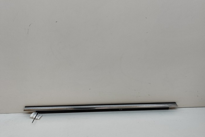 Chedar geam ușă st&acirc;nga spate AUDI A8 D3 4E2, 4E8 2006 OEM: 4E0853763,4E0853763G 29399074