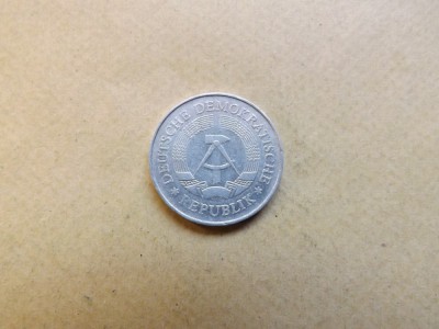 Republica Democrata Germania 1 Mark 1977 foto