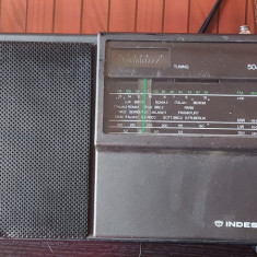 RADIO INDESIT 504 , ANUL 1976 , NU FUNCTIONEAZA !