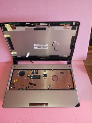 placa de baza, procesor si carcasa ASUS UL30V - pentru piese - foto