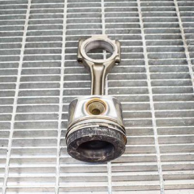 Piston AUDI A4 Avant 8K5, B8 2010 OEM: 03L107065G038198401F | 3943135 foto