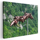 Tablou steagul dacic, cap de lup, sculptura bronz, maro, verde 1720 Tablou canvas pe panza CU RAMA 20x30 cm