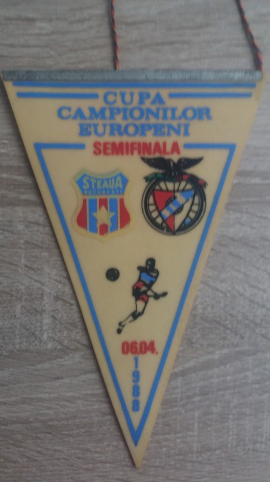 D9 132 - fanion - sport - fotbal - Steaua Bucuresti - Benfica Lisabona - CCE - 6 aprilie 1988