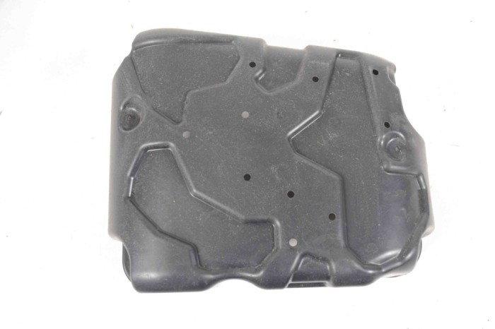 Scut motor central spate PEUGEOT 3008 SUV 2018 OEM: 9812344980