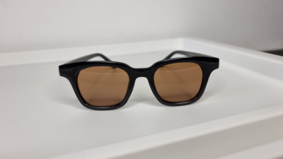 Ochelari de soare Vintage Square - Rama neagra Lentile maro foto