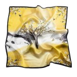 Esarfa satin galben imprimeu floral pictural