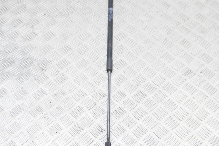 Amortizor capota dreapta față MERCEDES-BENZ GLS X166 2015 OEM: A1669802364 13718379