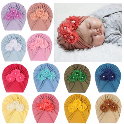 Caciulita tip turban cu floricele cu perlute aplicate (Marime Disponibila: 3-6 foto