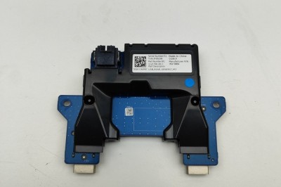 USB TESLA MODEL 3 2019 OEM: 1121700-00-C,35210664 30484356 foto
