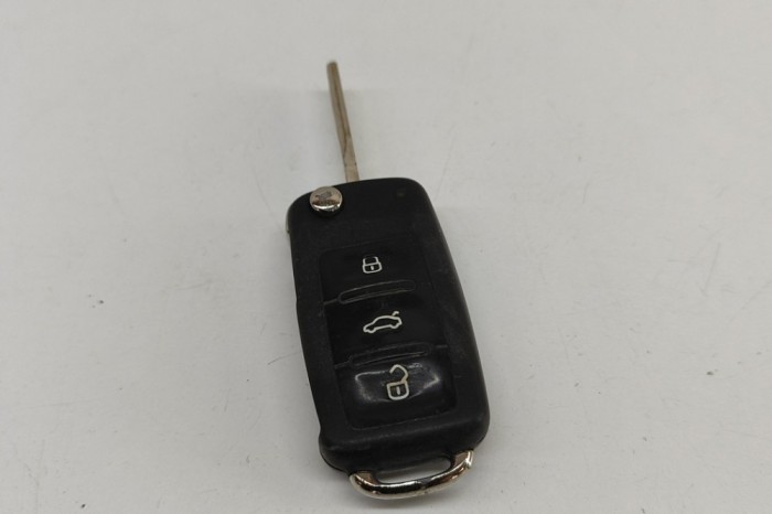 Cheie de contact SKODA SUPERB II Estate 3T5 2011 OEM: 3T0837202C,5FA010413-01 29358830